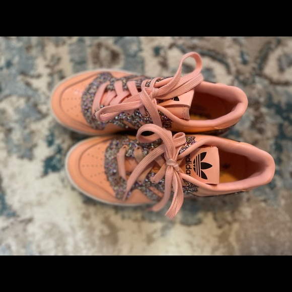 Adidas Sparkly Sneakers Size 6 - Picture 3 of 3